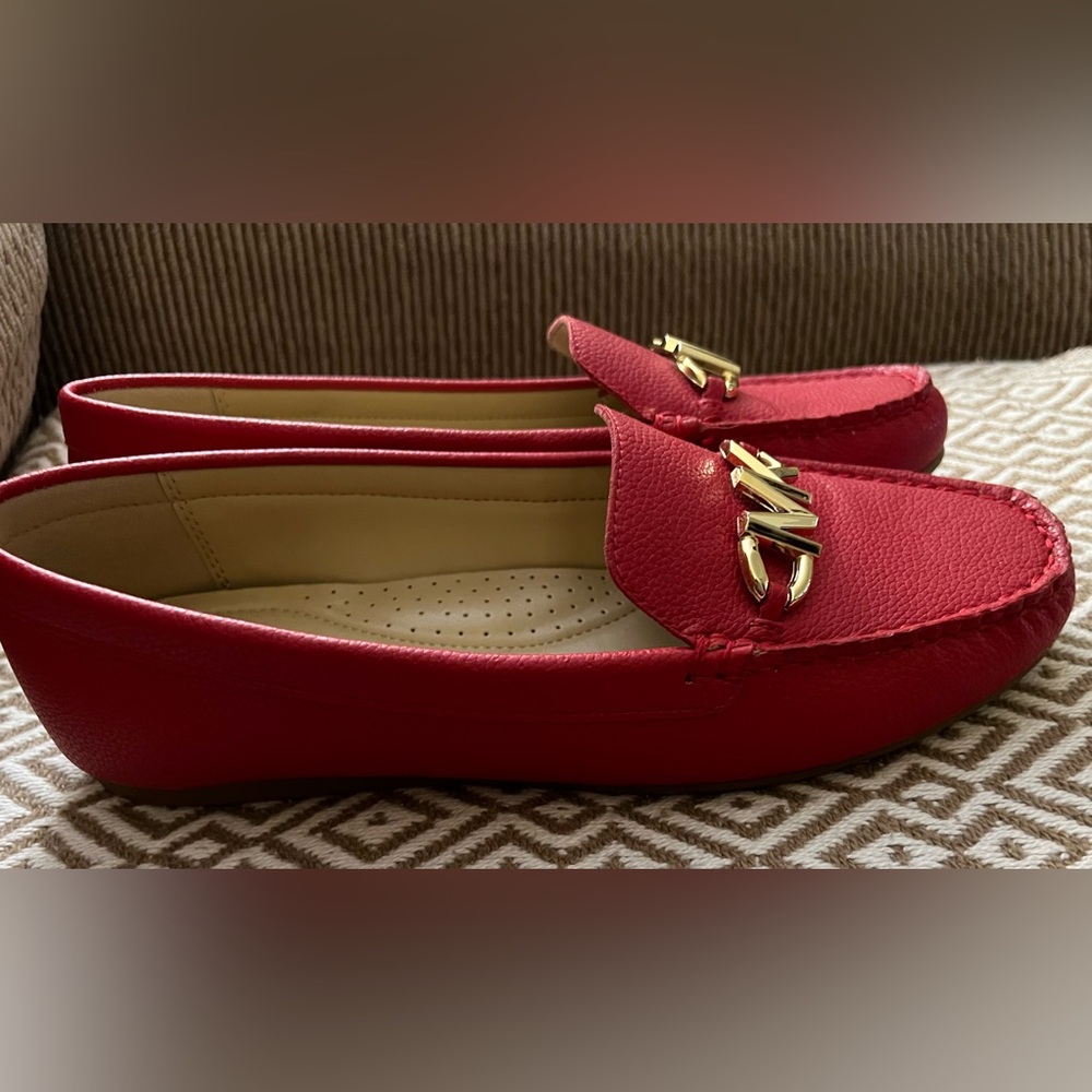 Michael Kors Reed Tumbled Faux Leather Loafer Moc Moccasin red Sz 8 like new - Picture 3 of 6